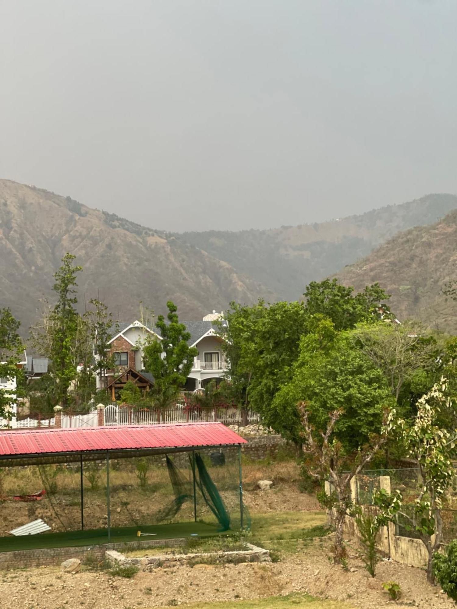 Hidden Nature Resort 데라둔 외부 사진